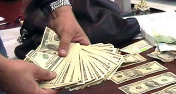 Николаевец за 5000 долларов обещал «повлиять» на СБУ и миграционную службу