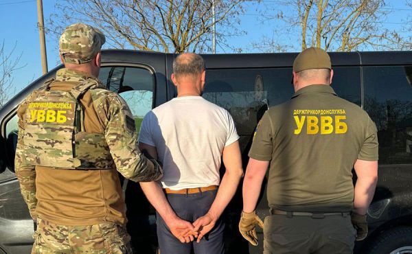 Гражданин Молдовы попытался вывезти заграницу николаевца призывного возраста