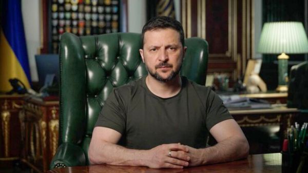 Зеленский подписал закон о мобилизации: когда вступит в силу