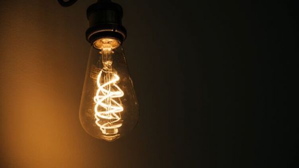 В понедельник в Николаеве возможно масштабное отключение электричества: работы запланированы на 22 улицах