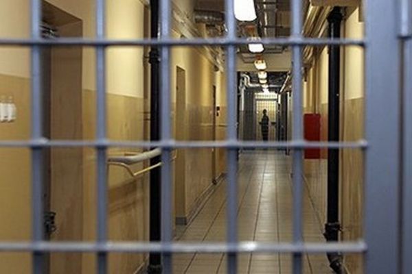 Мужчину, который в Николаеве на улице застрелил 26-летнего парня, отправили в СИЗО без залога