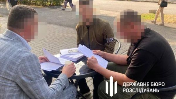 Дело военкома, который изъял у предприятия четыре грузовика и микроавтобус, передали в суд
