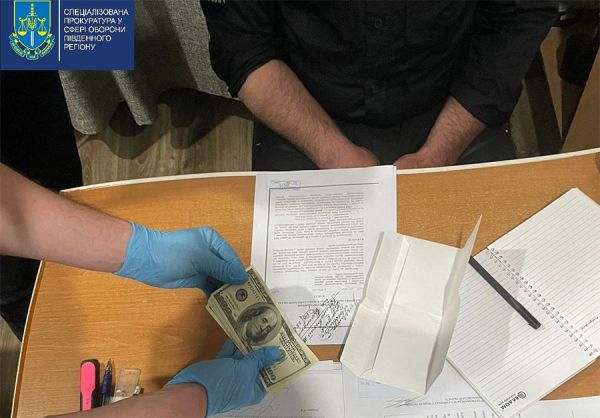 На Николаевщине военный попытался дать взятку полицейскому