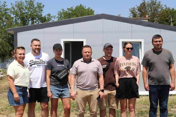 В Шевченковской и Первомайской общинах установили первые модульные дома, – председатель Николаевского облсовета Антон Табунщик