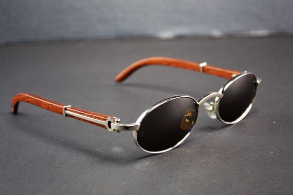 Очки для защиты зрения от УФ-излучения