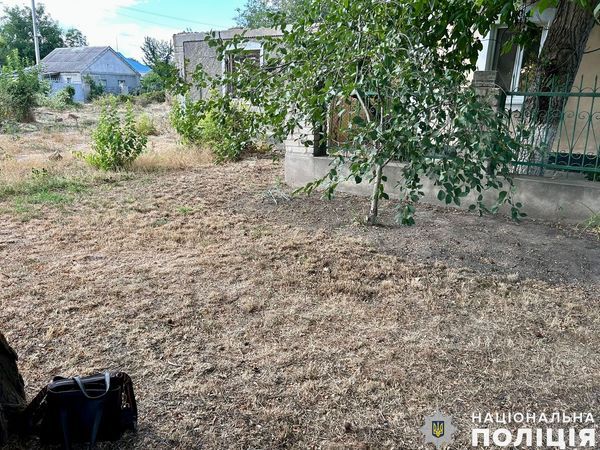 В Николаевской области вор вырвал у женщины из рук сумку с деньгами