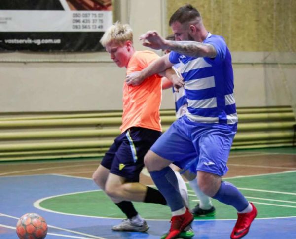 Тур летнего чемпионата города Николаева VAST Liga по футзалу обошелся без сюрпризов