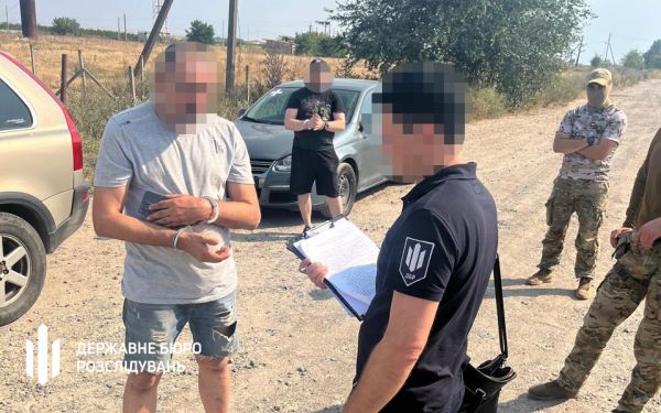 В Николаеве военный пытался продать автомобили, купленные волонтерами для ВСУ