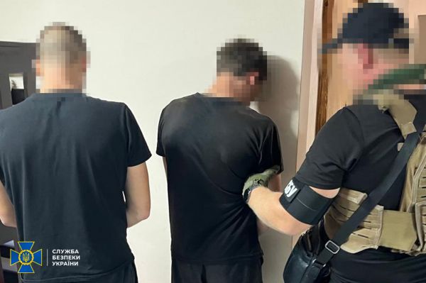 Задержали координатора поджигателей военных автомобилей, действовавших в Херсонской, Одесской и Николаевской областях