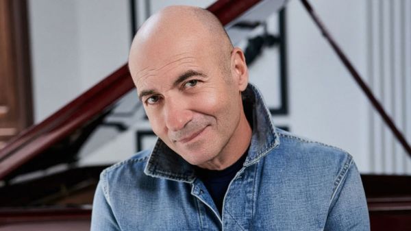 И Крутой тоже – выпускник николаевского пединститута лишен звания народного артиста Украины