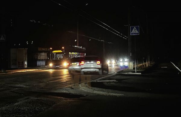 "Николаевоблэнерго" опубликовало графики отключений на 16 декабря: новая схема с "полутора группами"