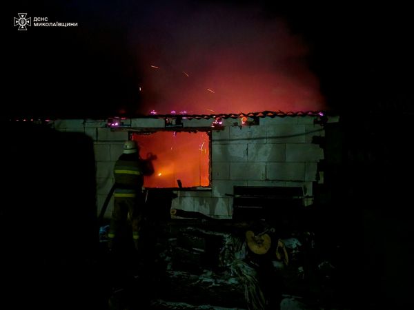 Ночью в Николаеве в квартире девятиэтажки нашли три трупа