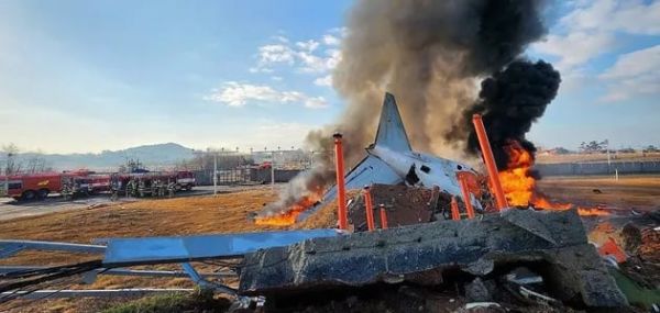Из 179 человек двое выживших: странная авиакатастрофа в Южной Корее