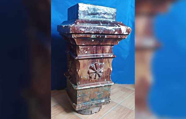 Николаевскому краеведческому музею подарили редкий дымарь – символ украинской домашней традиции