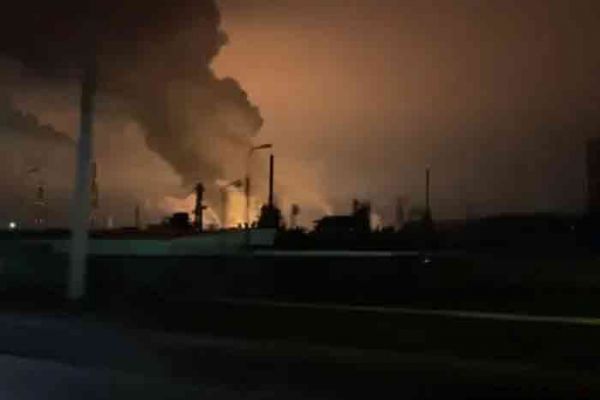 Ночью пылали Рязанский НПЗ, военный завод в «Кремний» в Брянске