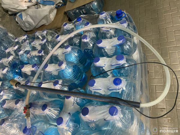 Полиция ликвидировала сеть по производству фальшивого элитного алкоголя в Николаеве