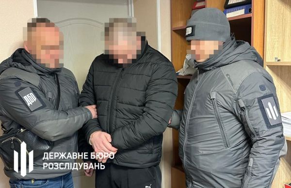В Николаеве задержали бывшего командира дивизиона, который собрал со своих бойцов миллионную дань