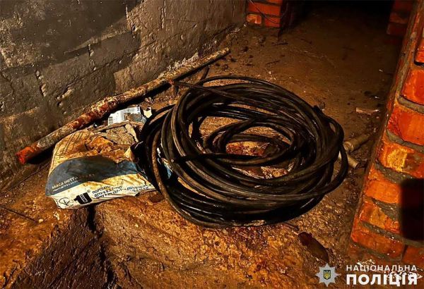 В Николаеве задержали троих мужчин за кражу 55 метров телекоммуникационного кабеля