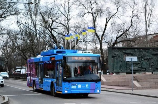 Утром в Николаеве ограничено движение троллейбусов из-за аварийного отключения электроснабжения