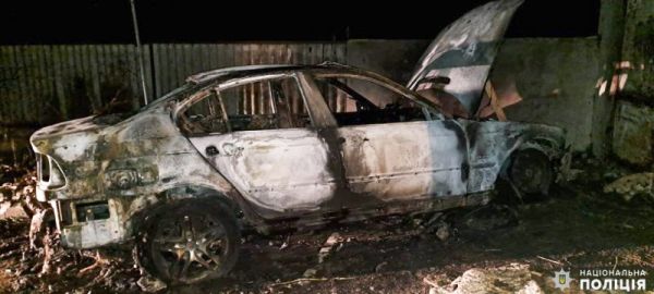На Николаевщине 20-летний парень после ссоры сжег машину знакомому