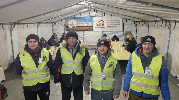 Волонтерский пункт обогрева в Николаеве за три недели помог 1500 людям