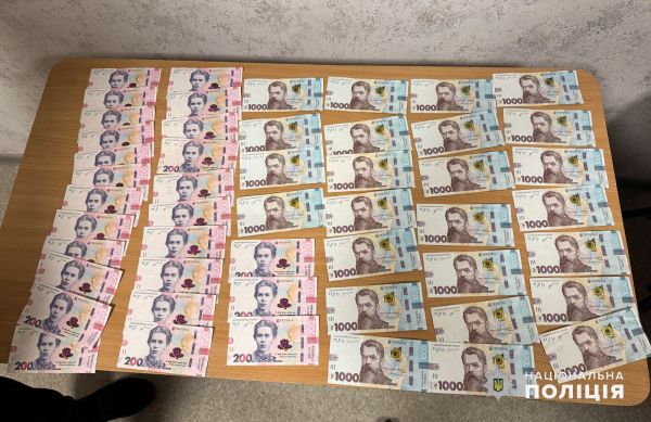 В Николаеве на взятке в 30 тысяч задержали начинающего карьеру госисполнителя