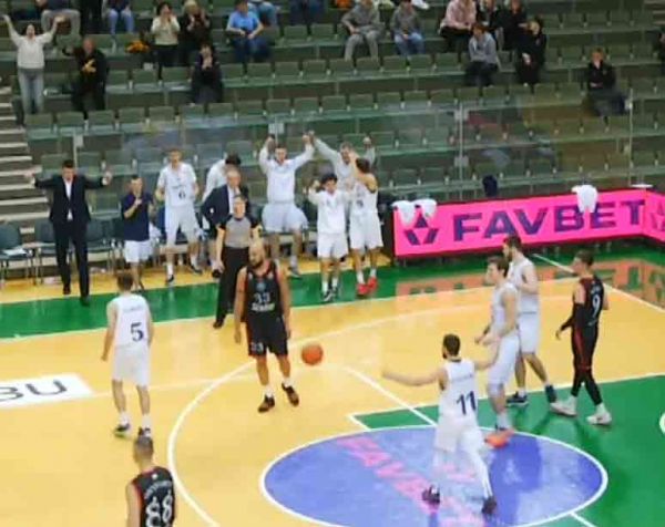 «Нико-Баскет» побеждает БК «Самбор» и поднимается на второе место турнирной таблицы в высшей лиге