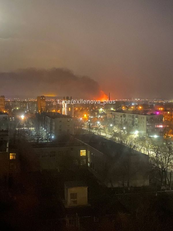 Ночью дроны нового типа поразили НПЗ в Волгограде