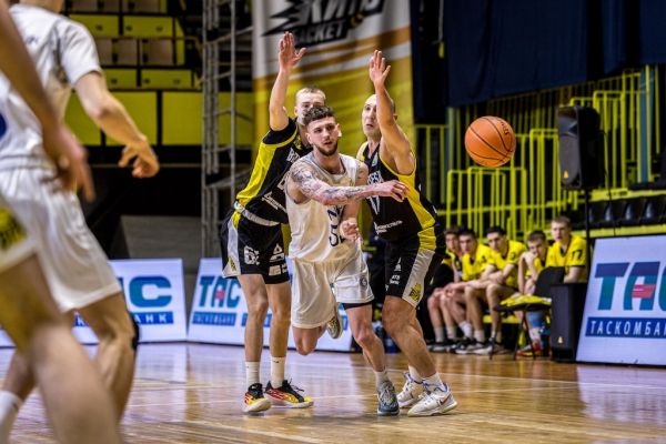 "Нико-Баскет" побеждает одесскую "БИПу" и выходит в полуфинал чемпионата Украины в высшей лиге