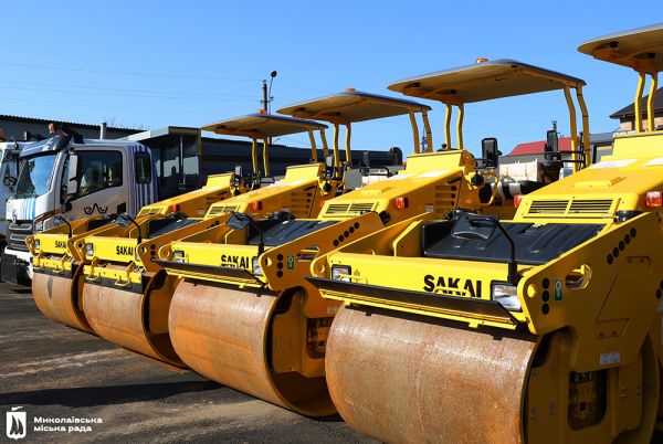 Николаев получил от Японии сверхсовременную технику для ремонта дорог