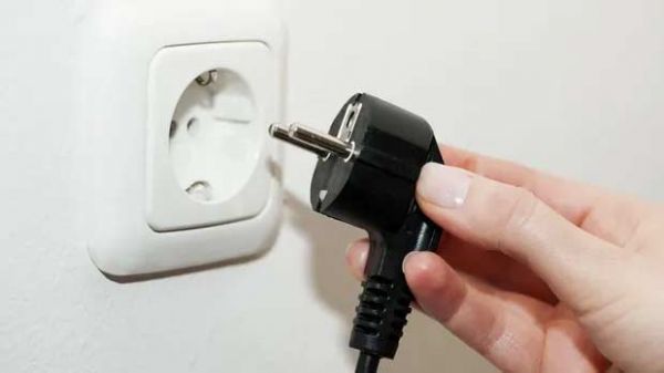 Украина с 1 июля перейдет на номинальное напряжение 230/400 вольт