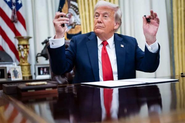 СМИ узнали, почему Трамп приостановил действие пошлин