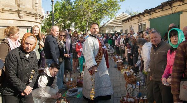 Пасха-2025. Какие будут ограничения и сократят ли на Николаевщине комендантский час