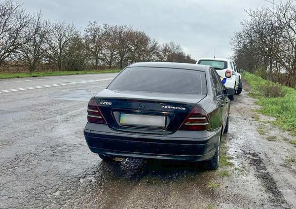 Права не получал, документы подделал: под Николаевом задержали водителя-афериста