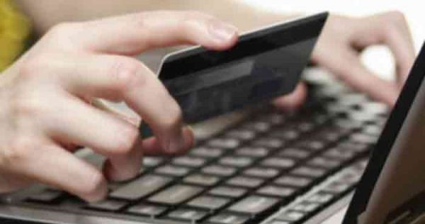 У жительницы Николаевской области «продавец автомобиля» украл 90 тысяч гривен