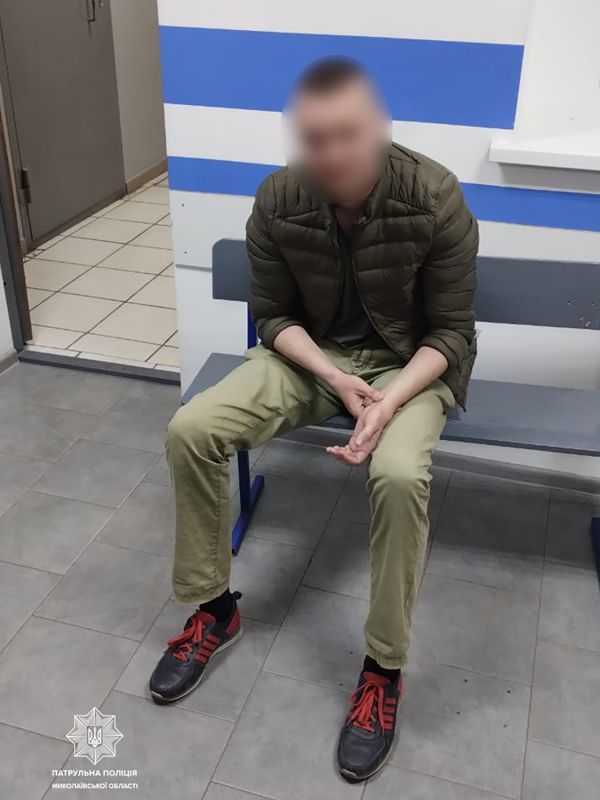 В Николаеве пьяный с пистолетом испугал всю детскую площадку в Лесках