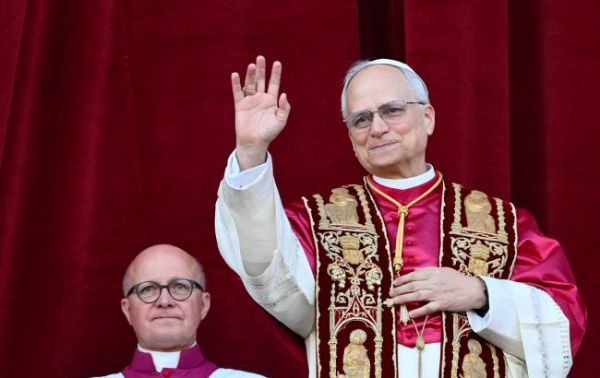 Папа Римский Лев XIV в своем первом послании призвал к миру в Украине