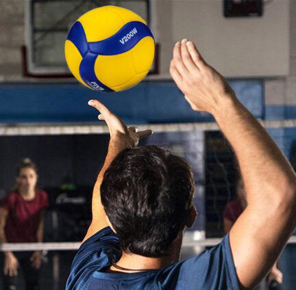 Сегодня в Николаеве на турнире по волейболу среди ветеранов ждут команду из Измаила