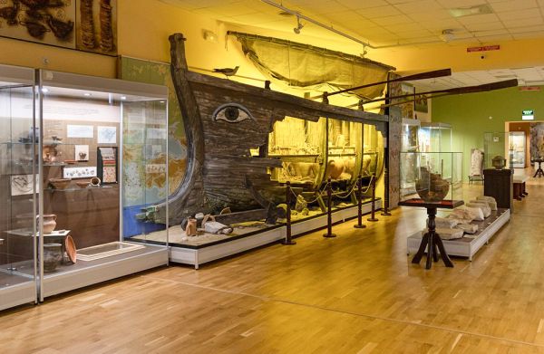 Античная коллекция Николаевского краеведческого музея: история создания и уникальные экспонаты