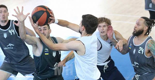 Нико-Баскет завтра проведет повторный поединок с Кривбассом. Таблица межсезонья