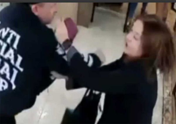 В Николаеве в магазине мужчина устроил драку с женщиной и напал на ее дочку