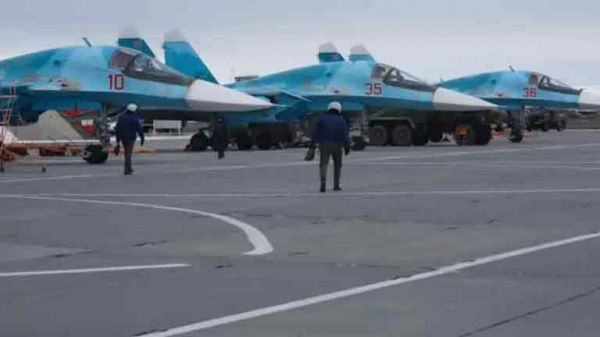 На военном аэродроме «Морозовск», где базируются бомбардировщики Су-34, был пожар