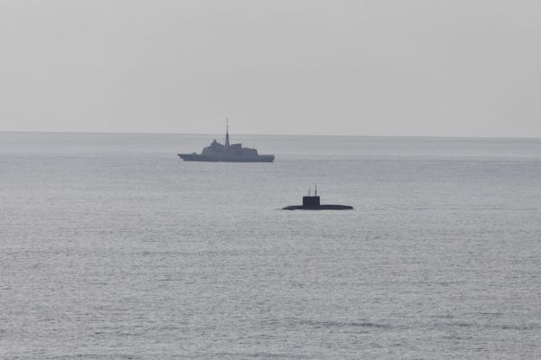 Авария на российской подлодке: судно всплыло у берегов Франции