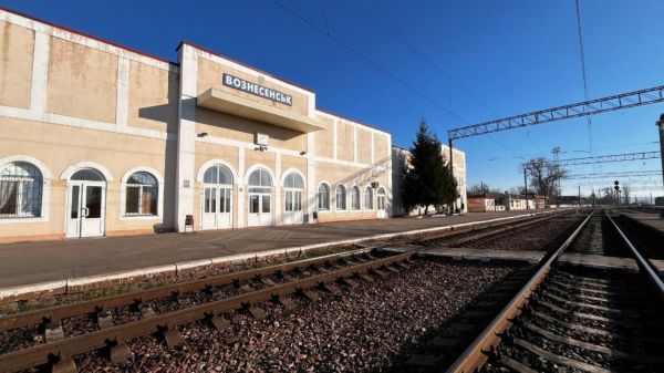 На железнодорожном вокзале Николаевской области орудовали грабители