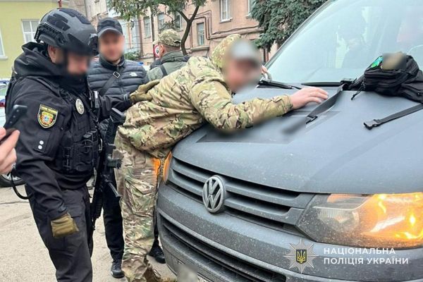 Задержана группа военных, похищавших людей и авто в Тернополе