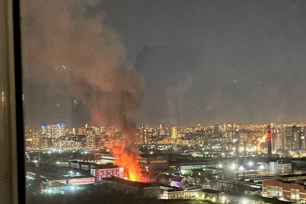 Мощный пожар охватил турбинный завод в Екатеринбурге