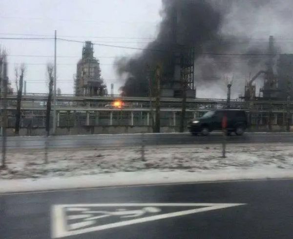 В Ярославле на НПЗ вспыхнул масштабный пожар