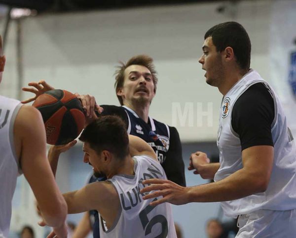 Поединком "Нико-Баскета" и "Харьковских соколов" завершился тур суперлиги в Николаеве. Фото