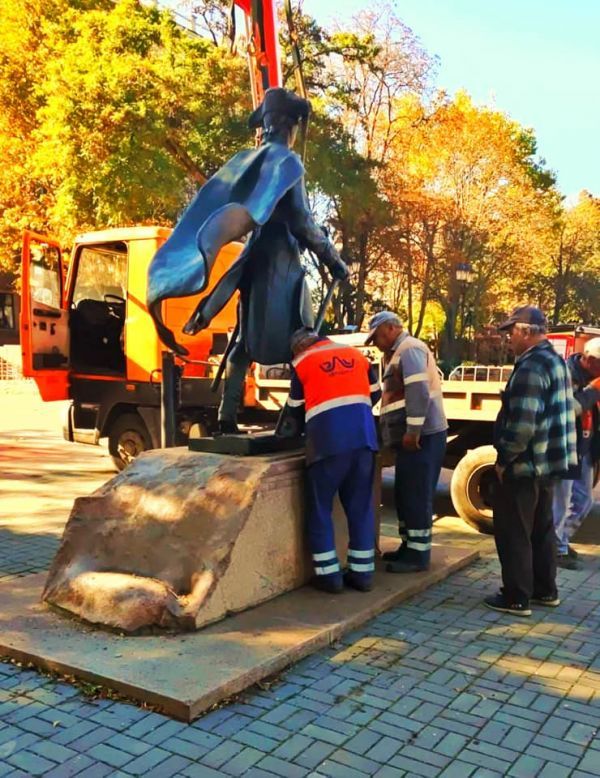 Фалеев против Грейга – исторические фигуры николаевцев в разных списках УИНП