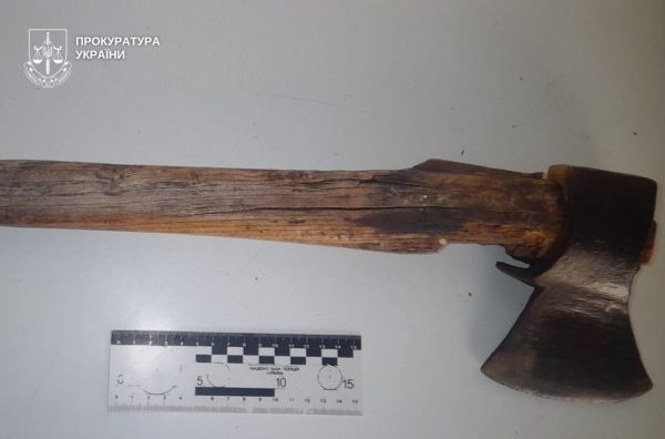 В Николаевской области мужчина получил топором по голове от своей жены